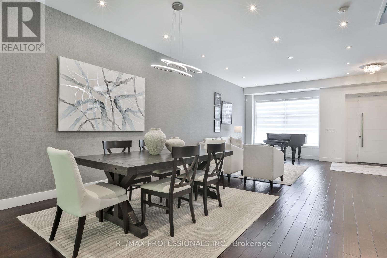 54 Renown Road, Toronto, Ontario  M9A 2E5 - Photo 8 - W13241926