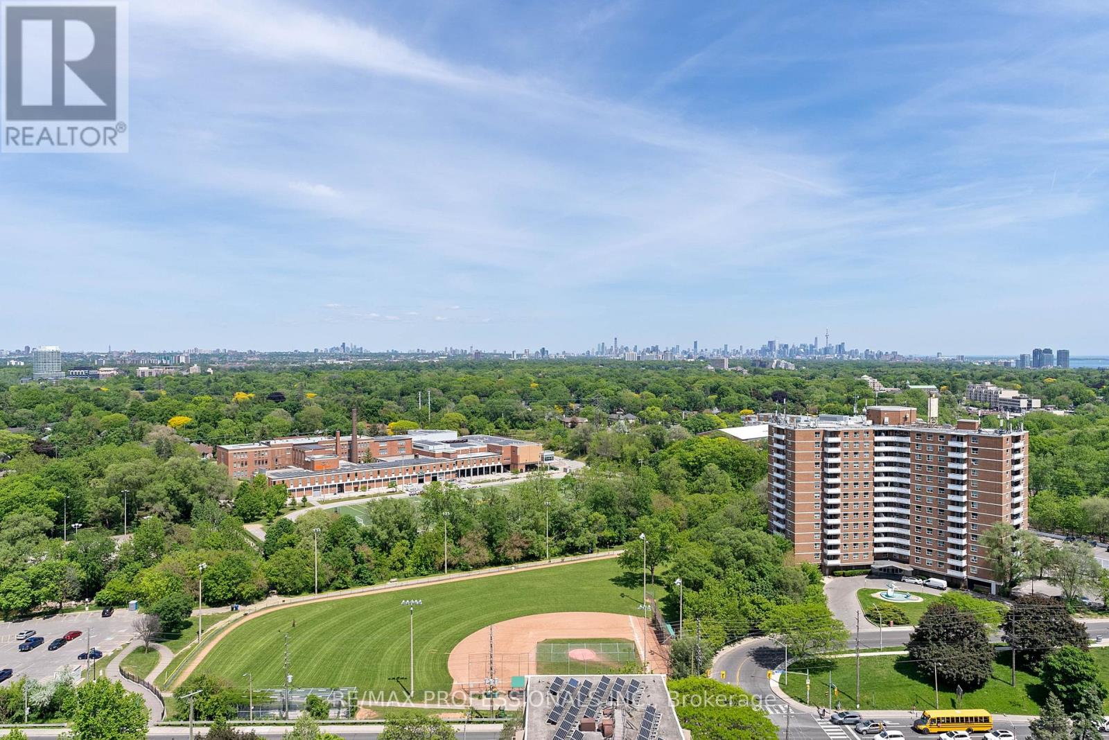 2002 - 60 Central Park Roadway, Toronto, Ontario  M9A 0E6 - Photo 33 - W13241958