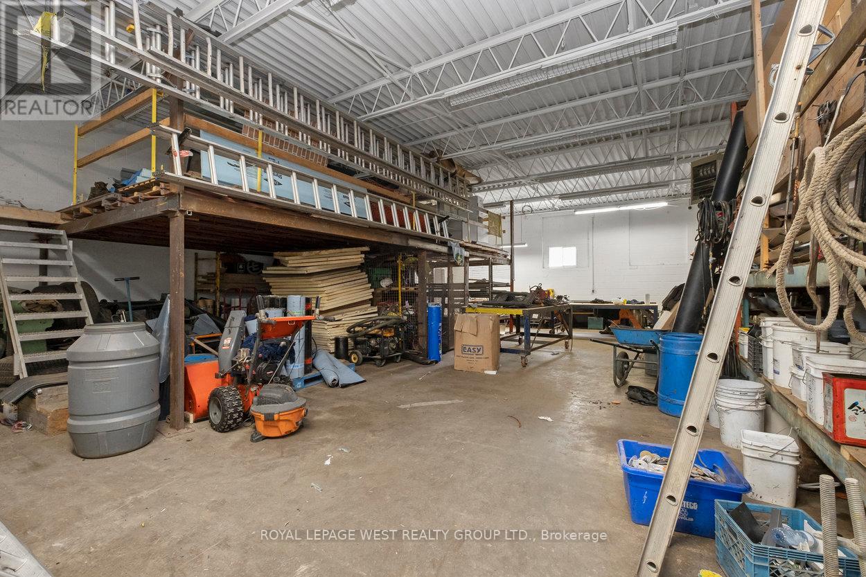 45 Densley Avenue, Toronto, Ontario  M6M 2P5 - Photo 18 - W13241976