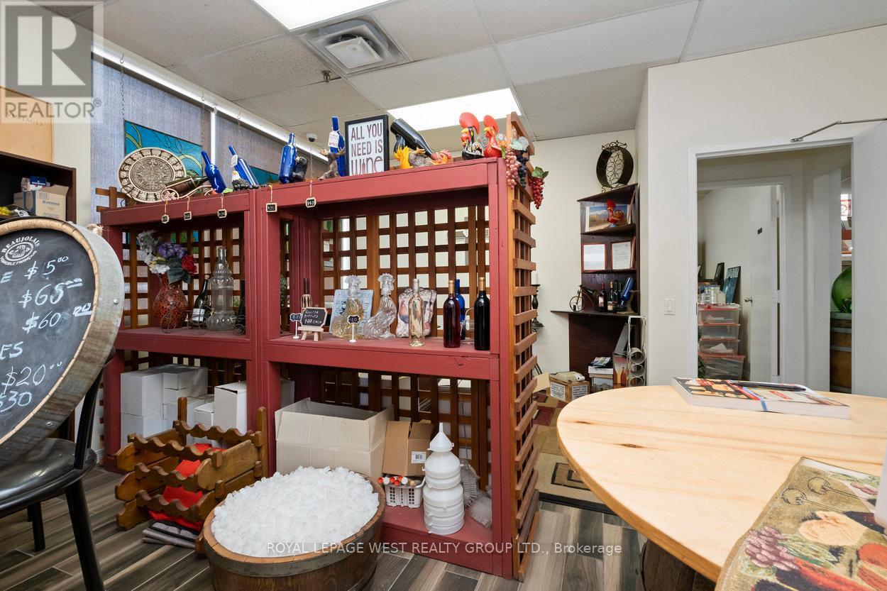 45 Densley Avenue, Toronto, Ontario  M6M 2P5 - Photo 40 - W13241976