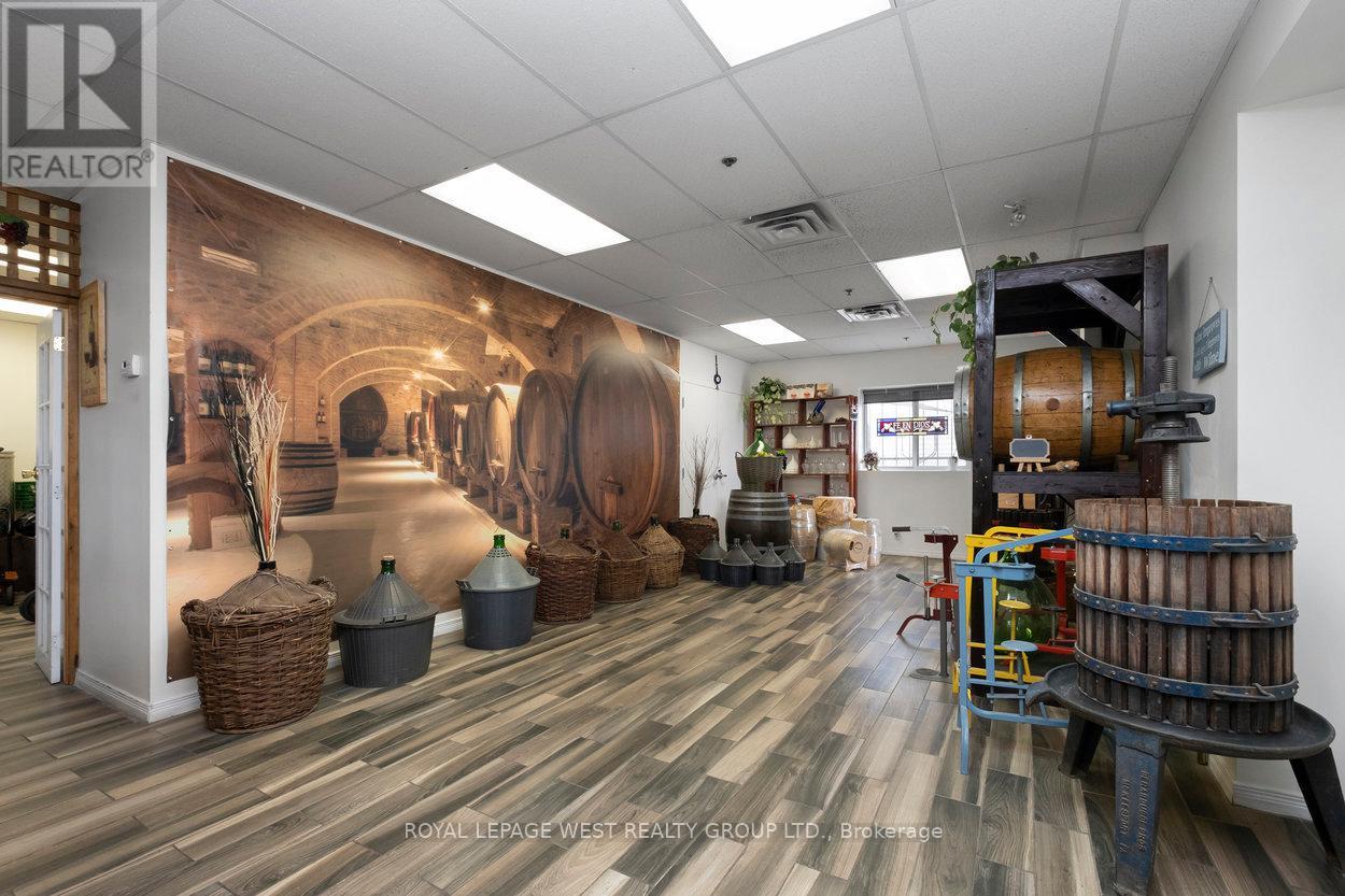 45 Densley Avenue, Toronto, Ontario  M6M 2P5 - Photo 42 - W13241976