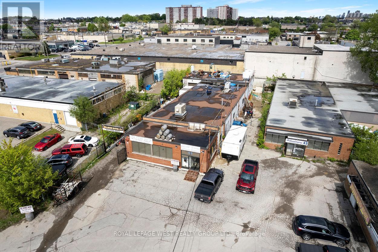45 Densley Avenue, Toronto, Ontario  M6M 2P5 - Photo 44 - W13241976