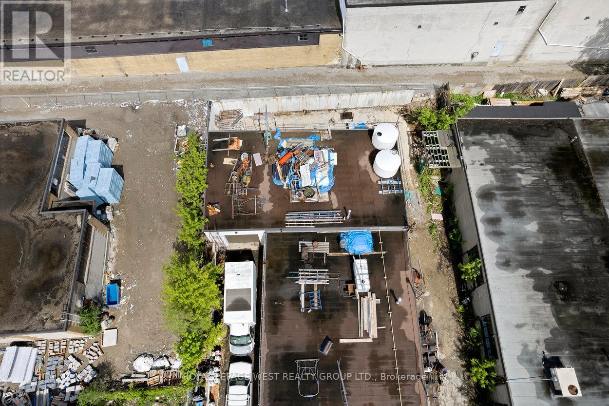 45 Densley Avenue, Toronto, Ontario  M6M 2P5 - Photo 5 - W13241976