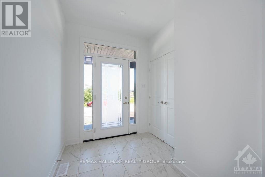 47 Moosonee Crescent, Ottawa, Ontario  K4M 0M1 - Photo 3 - X13242084