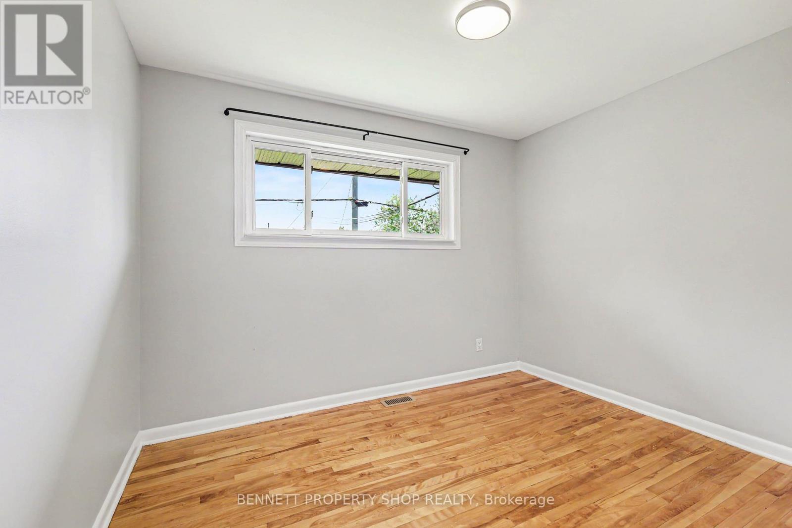 1308 Rustic Drive, Ottawa, Ontario  K2C 2Y1 - Photo 19 - X13242120