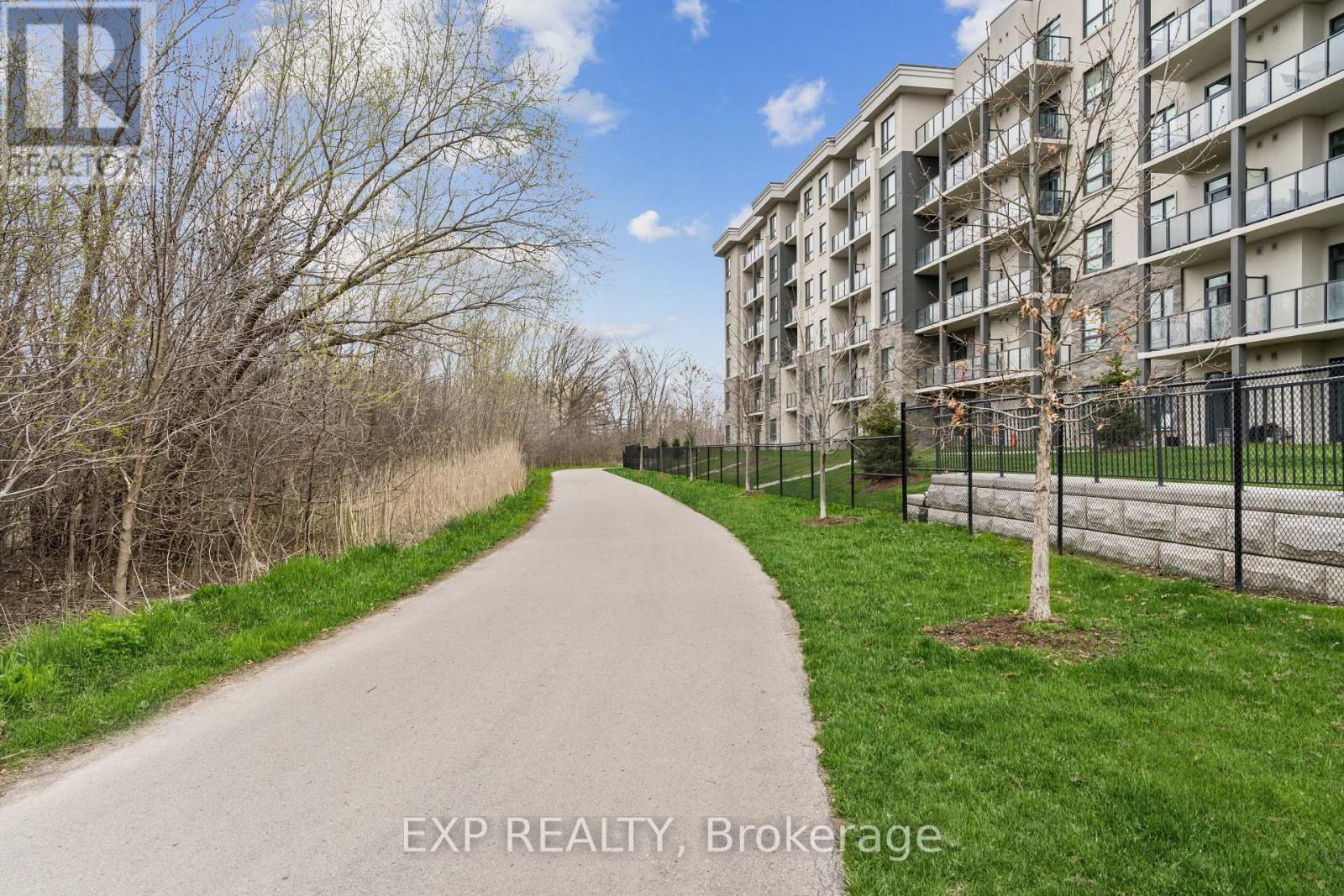 217 - 125 Shoreview Place, Hamilton, Ontario  L8E 0K3 - Photo 4 - X13241678