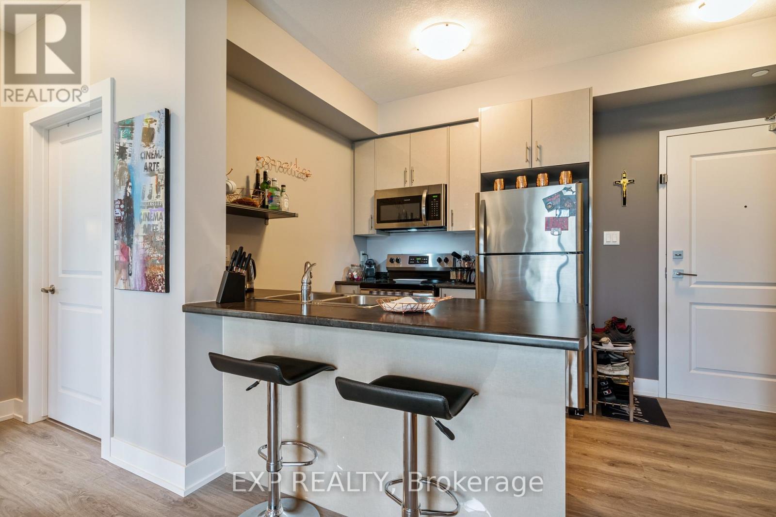 217 - 125 Shoreview Place, Hamilton, Ontario  L8E 0K3 - Photo 5 - X13241678