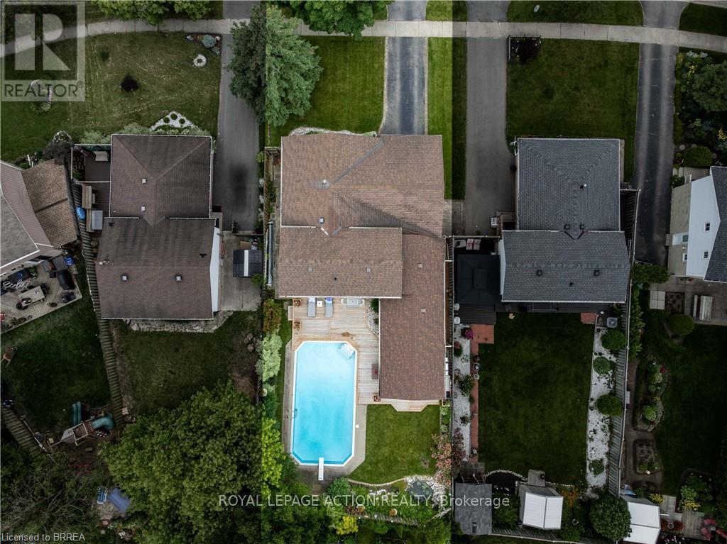 60 Woodlawn Avenue, Brantford, Ontario  N3V 1B3 - Photo 4 - X13241774