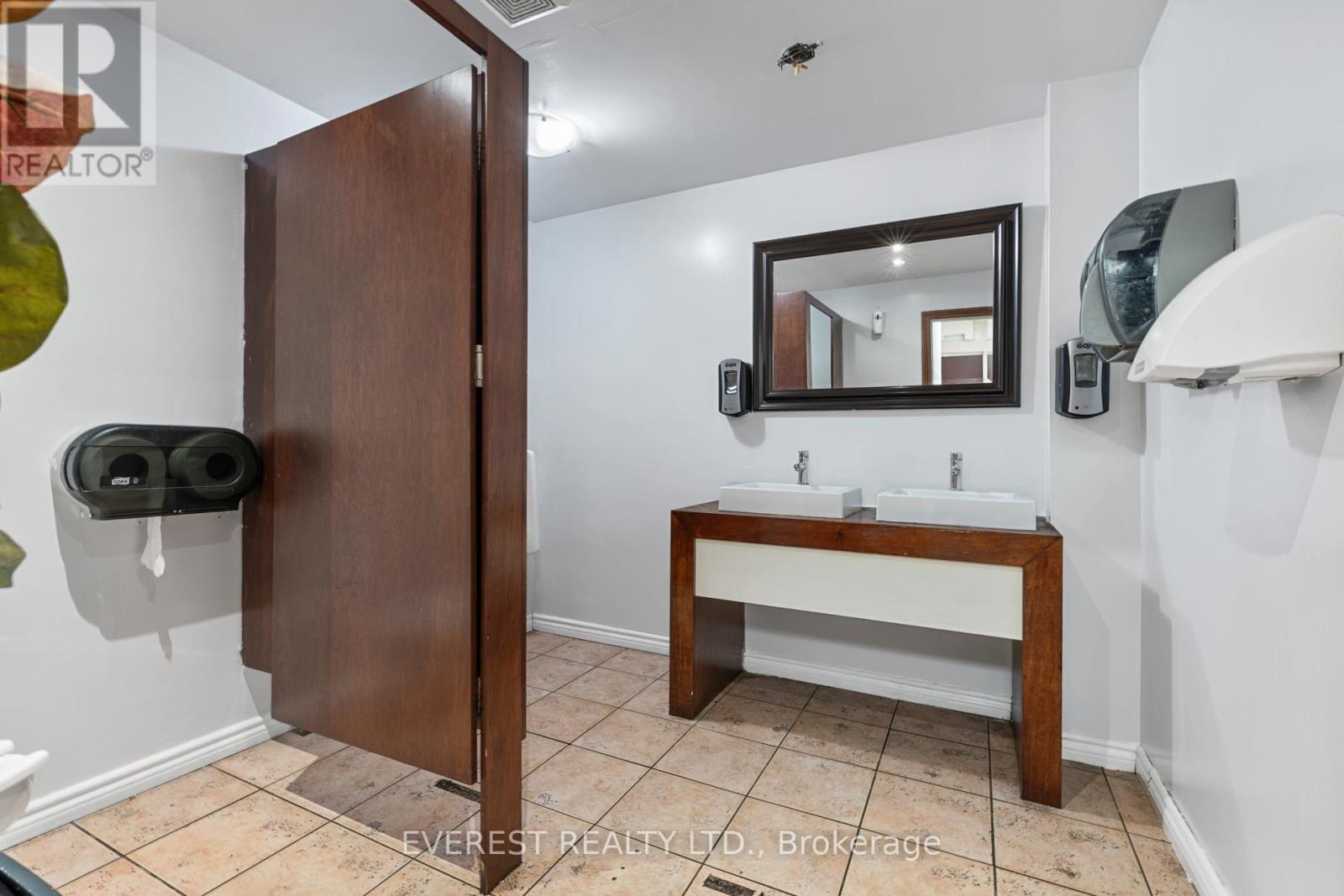 428 Clarence Street, London East, Ontario  N6A 3M8 - Photo 8 - X13241802