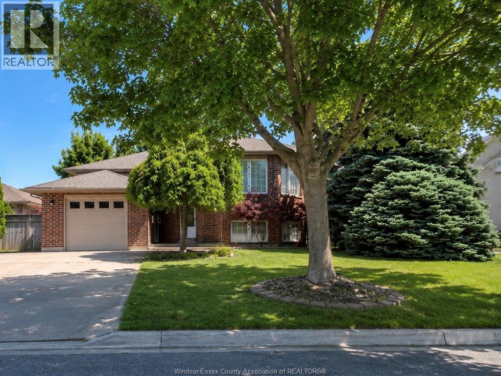 MLS# 26008738: 342 THORN RIDGE CRESCENT, Amherstburg, Canada