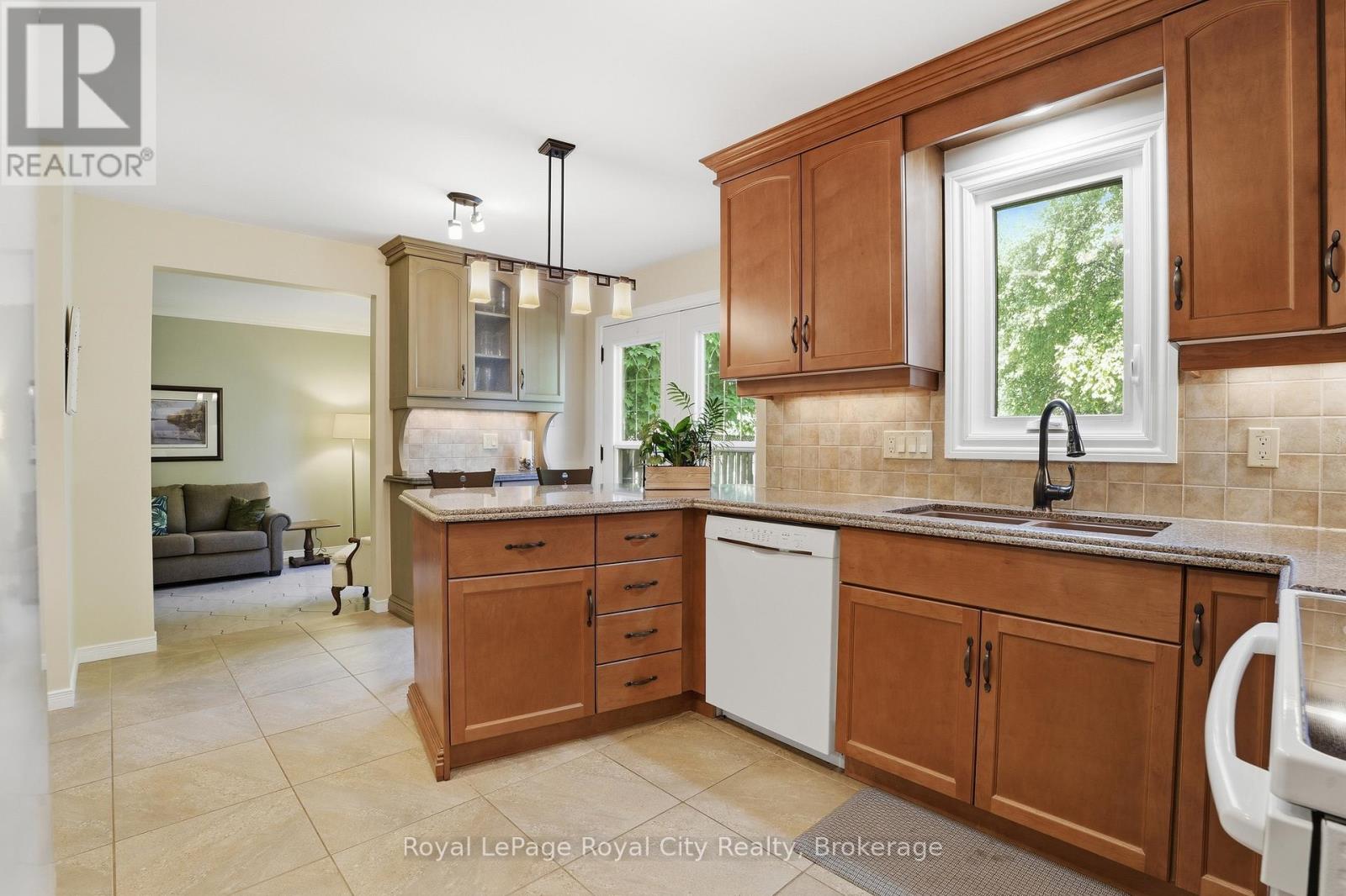 3 Darby Road, Guelph, Ontario  N1K 1R4 - Photo 12 - X13242112