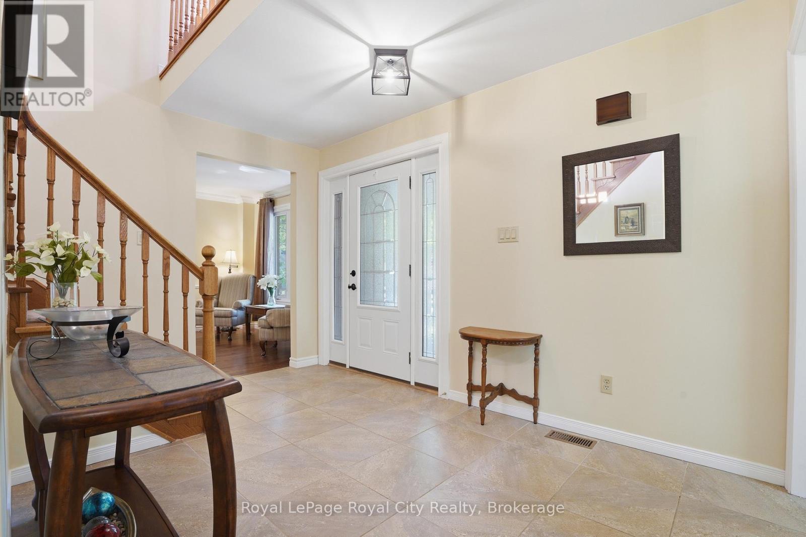 3 Darby Road, Guelph, Ontario  N1K 1R4 - Photo 4 - X13242112