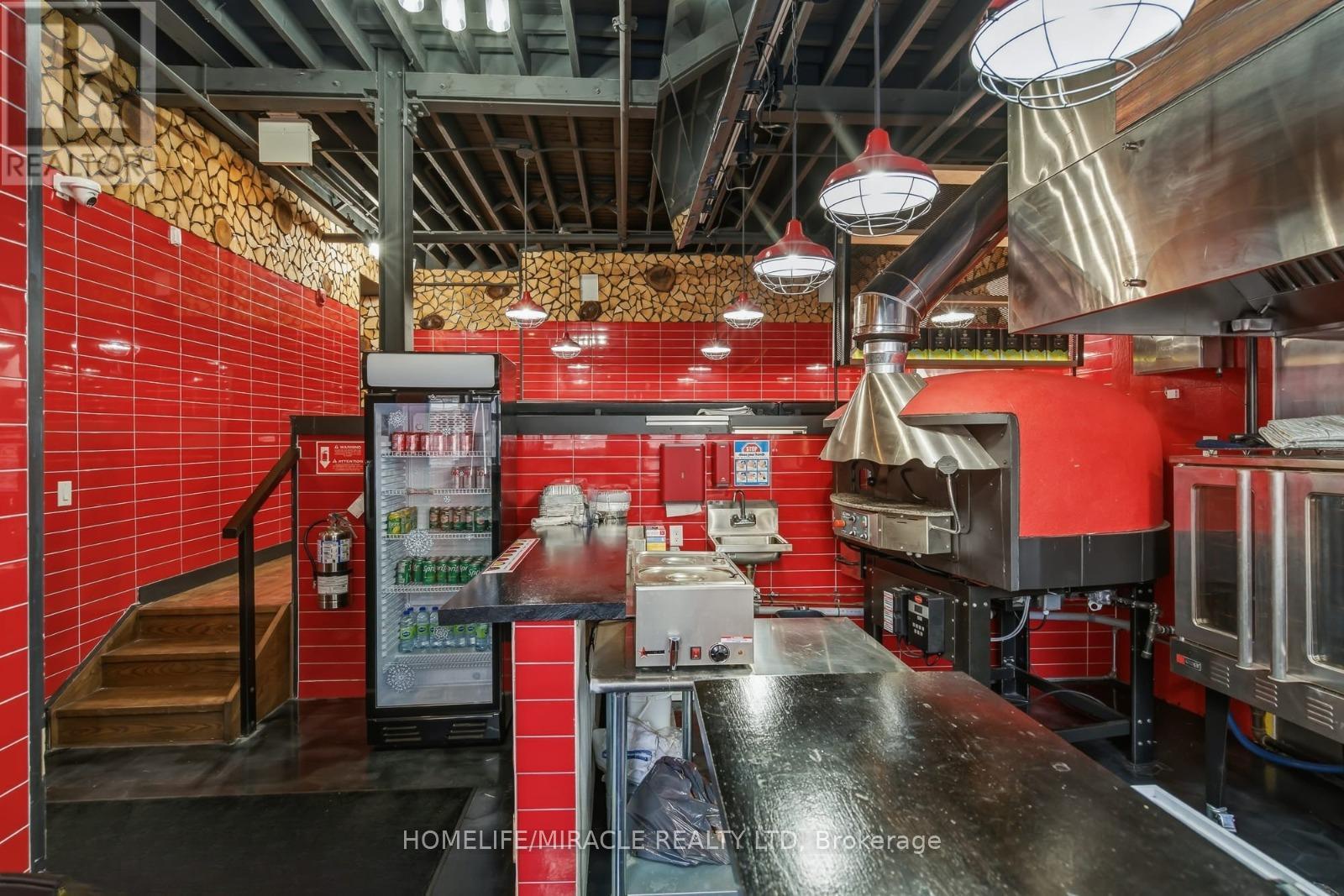 45 James Street, St. Catharines, Ontario  L2R 5B9 - Photo 10 - X12813834