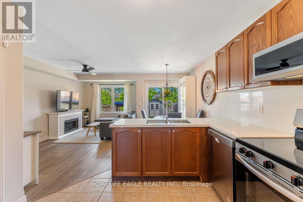 1787 Lamstone Street, Innisfil, Ontario  L9S 4Z9 - Photo 3 - N13241746