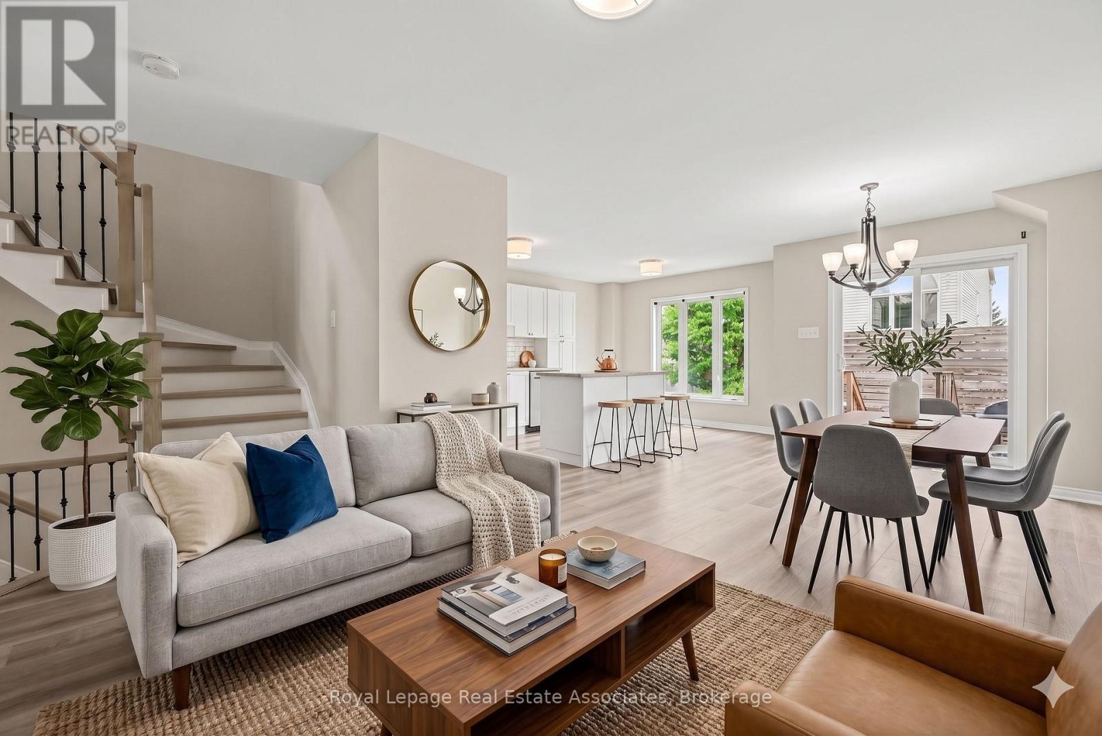 158 Lokoya Street, Ottawa, Ontario  K2S 0J5 - Photo 4 - X13226924