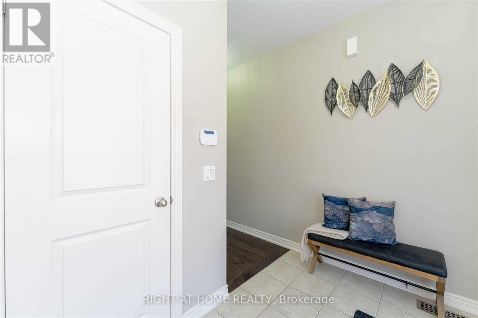 41 Dufay Road, Brampton, Ontario  L7A 4A2 - Photo 3 - W13236894
