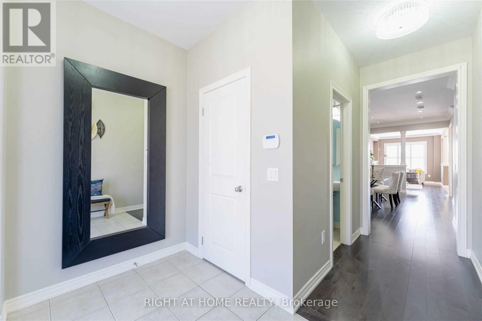 41 Dufay Road, Brampton, Ontario  L7A 4A2 - Photo 7 - W13236894