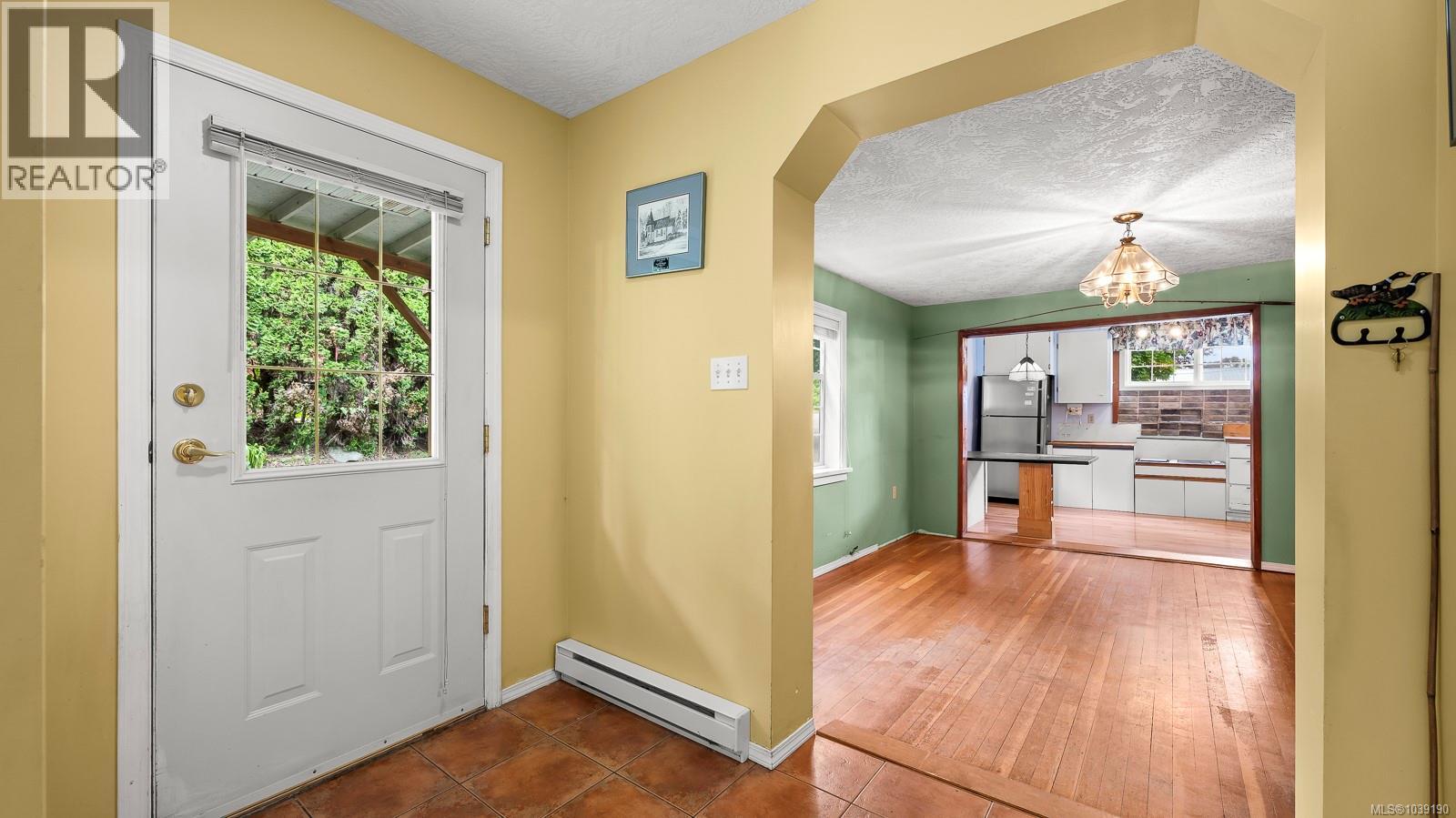 3351 Crescent St, Cumberland, British Columbia  V0R 1S0 - Photo 18 - 1039190