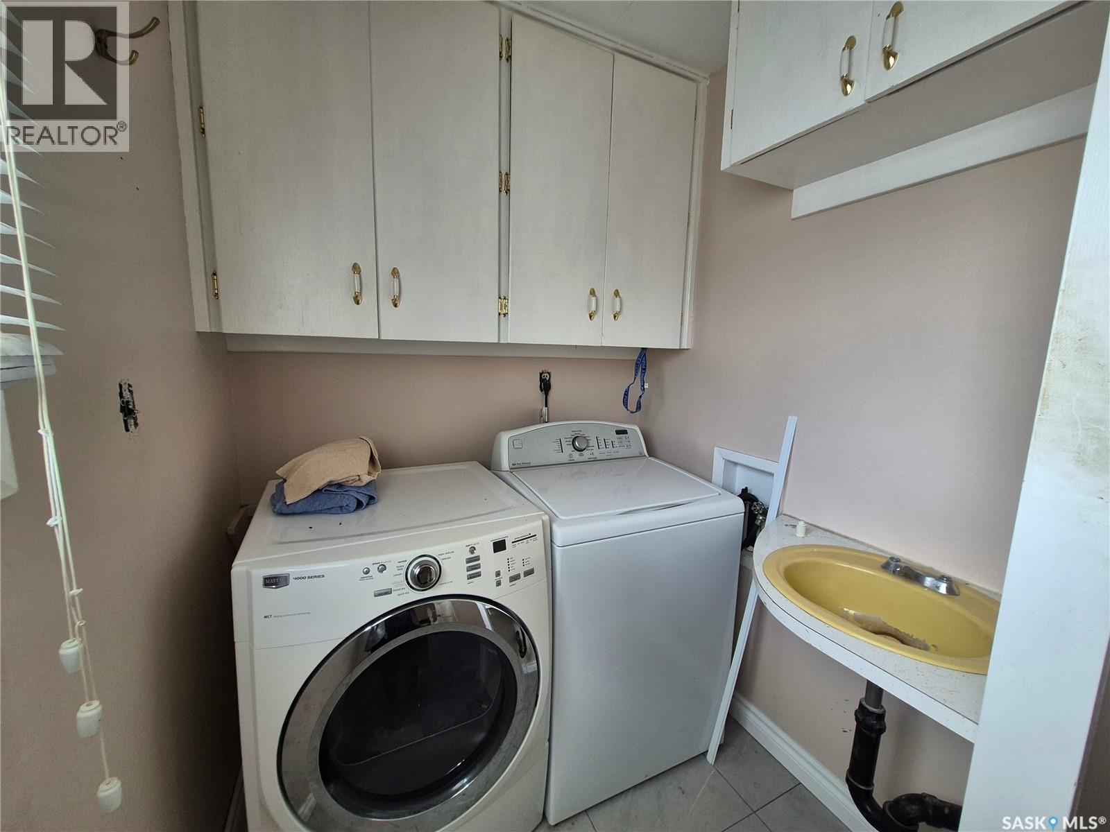 225 1st Avenue, Kendal, Saskatchewan  S0G 2P0 - Photo 49 - SK038273