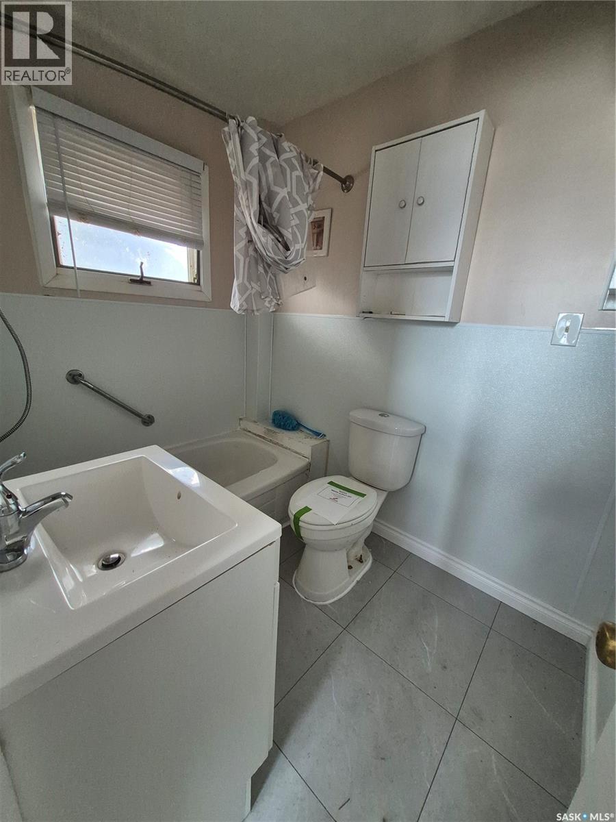 225 1st Avenue, Kendal, Saskatchewan  S0G 2P0 - Photo 7 - SK038273