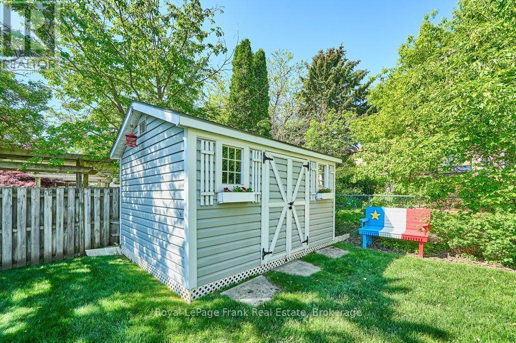 803 Linden Court, Whitby, Ontario  L1N 7K6 - Photo 29 - E13242356