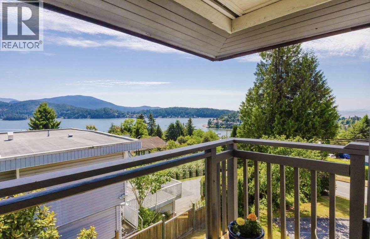 11 694 School Road, Gibsons, British Columbia  V0N 1V9 - Photo 18 - R3131657
