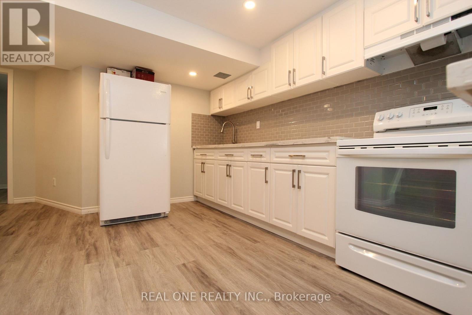 25 Bigwin Drive, Aurora, Ontario  L4G 3C4 - Photo 24 - N13242126