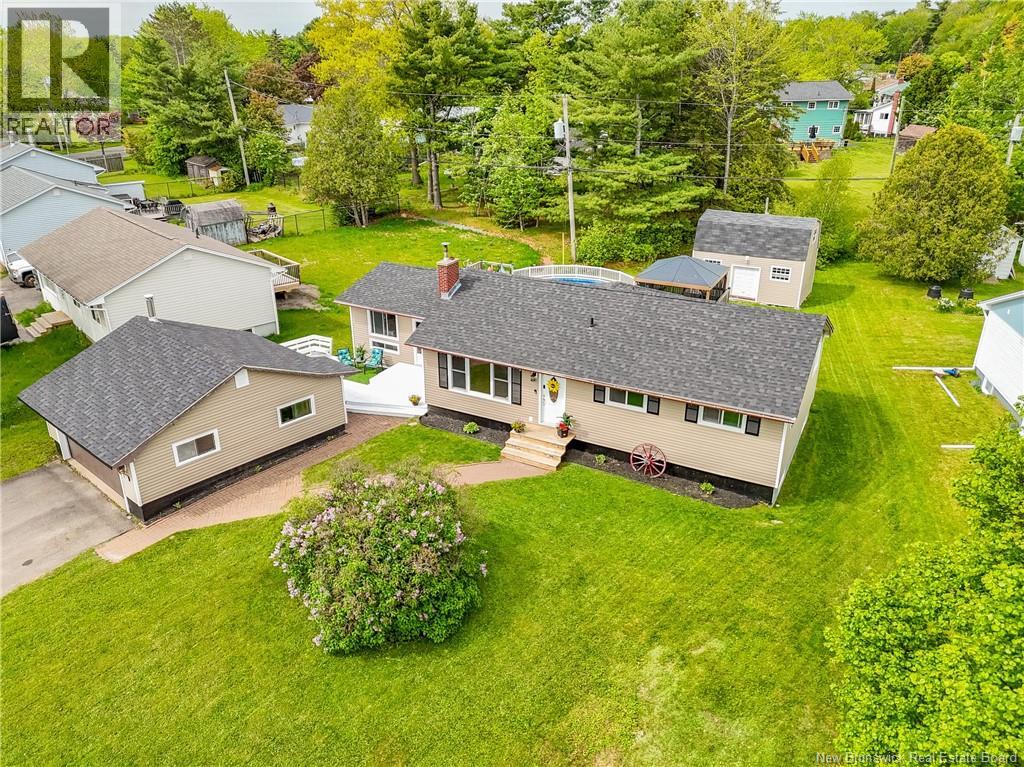 281 Canterbury Drive, Fredericton, New Brunswick  E3B 4M2 - Photo 1 - NB141090