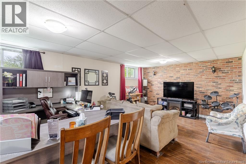 281 Canterbury Drive, Fredericton, New Brunswick  E3B 4M2 - Photo 24 - NB141090