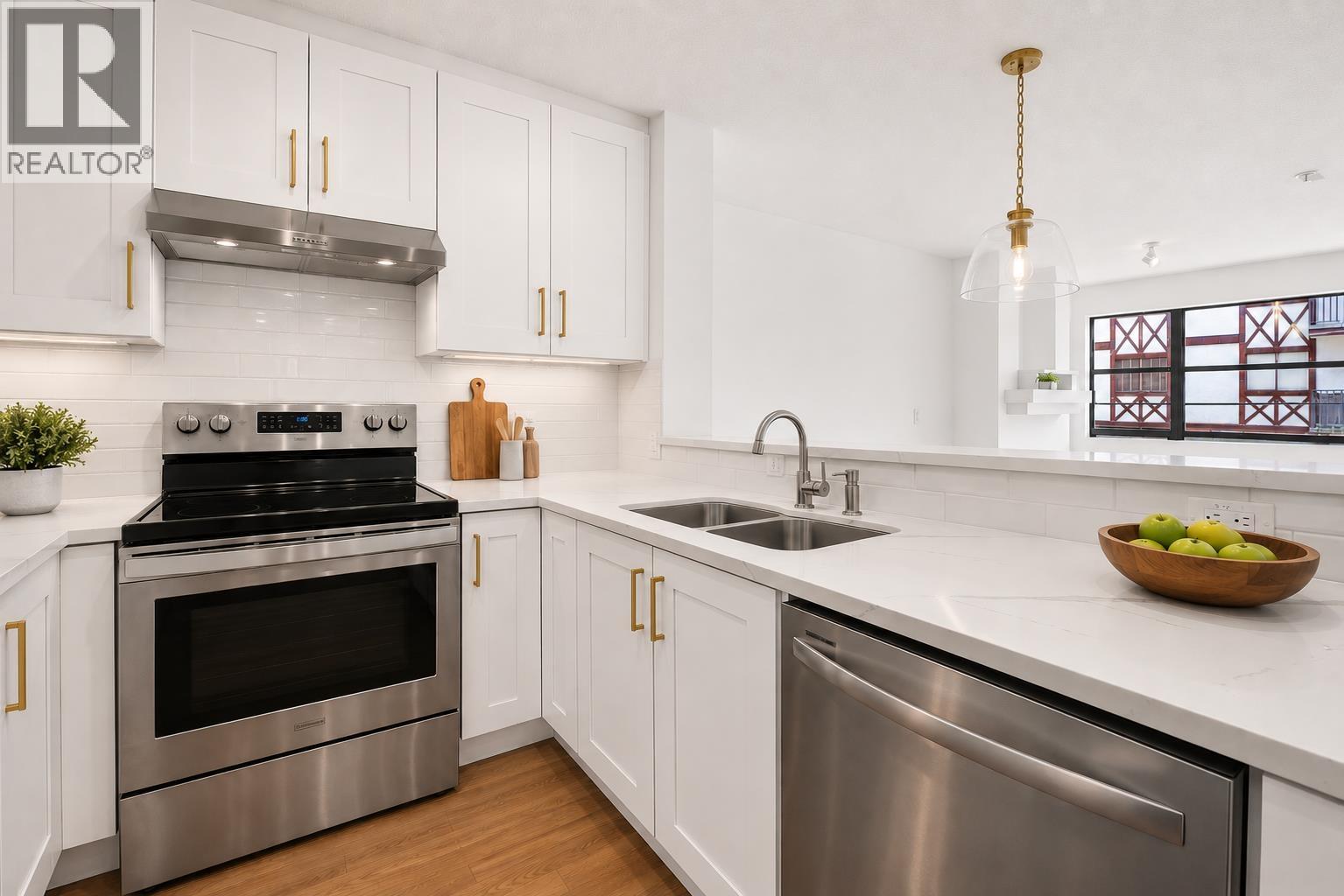 306 124 W 3rd Street, North Vancouver, British Columbia  V7M 1E8 - Photo 6 - R3130641