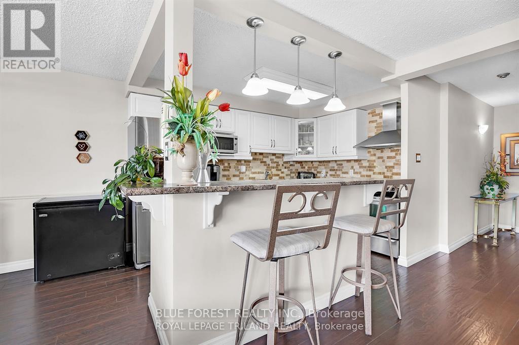 1006 - 363 Colborne Street, London East, Ontario  N6B 3N3 - Photo 4 - X13242384