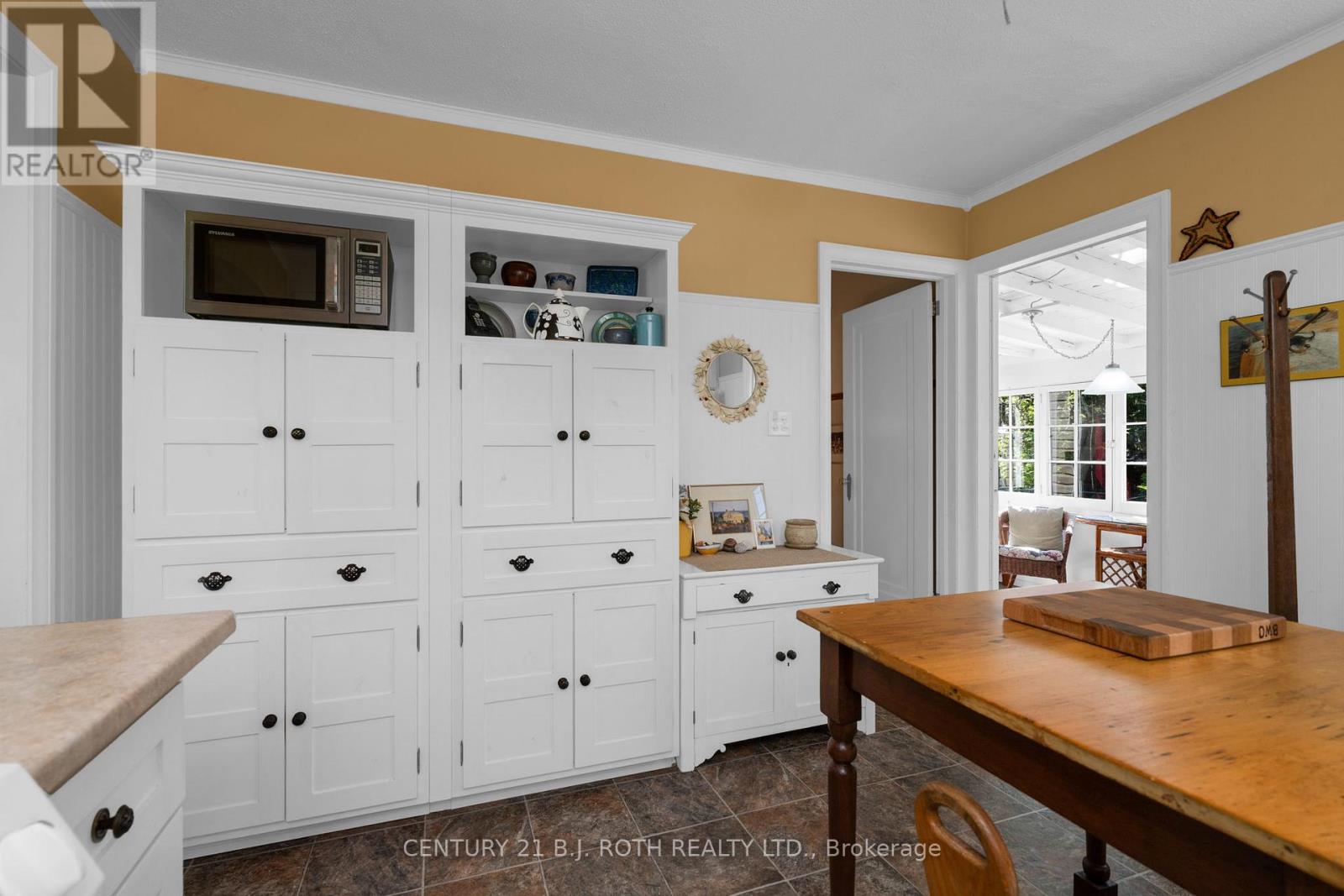 51 Henry Street, Barrie, Ontario  L4N 1C6 - Photo 10 - S13242032