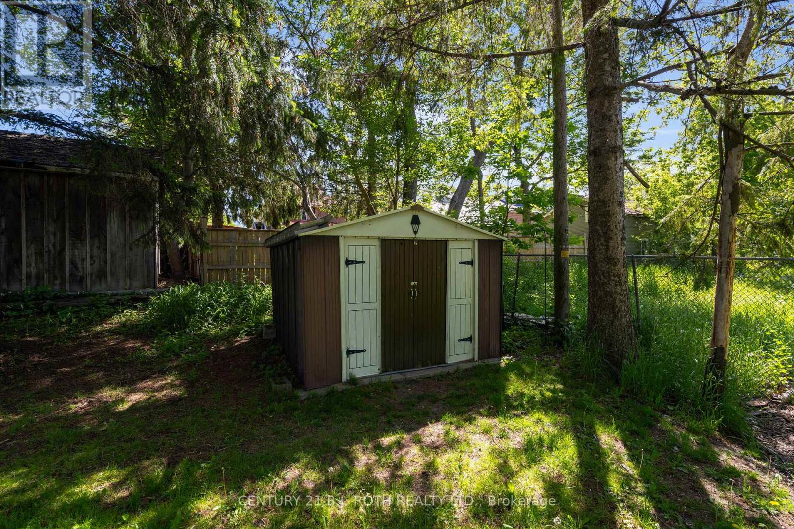 51 Henry Street, Barrie, Ontario  L4N 1C6 - Photo 33 - S13242032