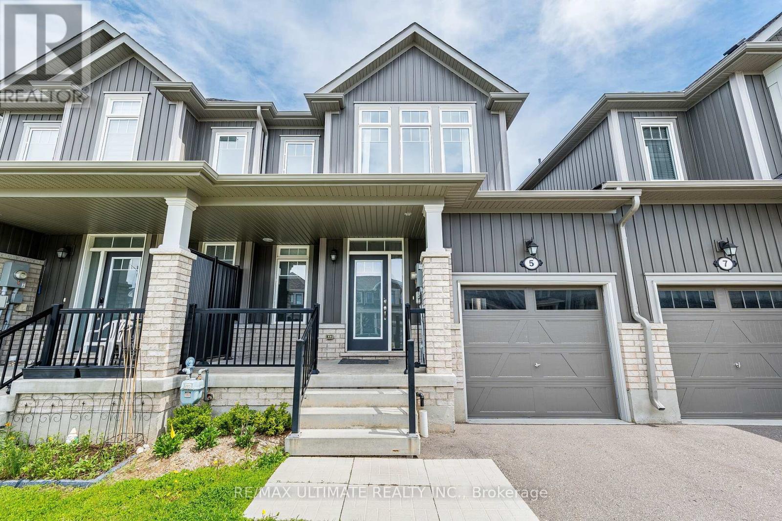 5 Albany Street, Collingwood, Ontario  L9Y 3V3 - Photo 2 - S13242136