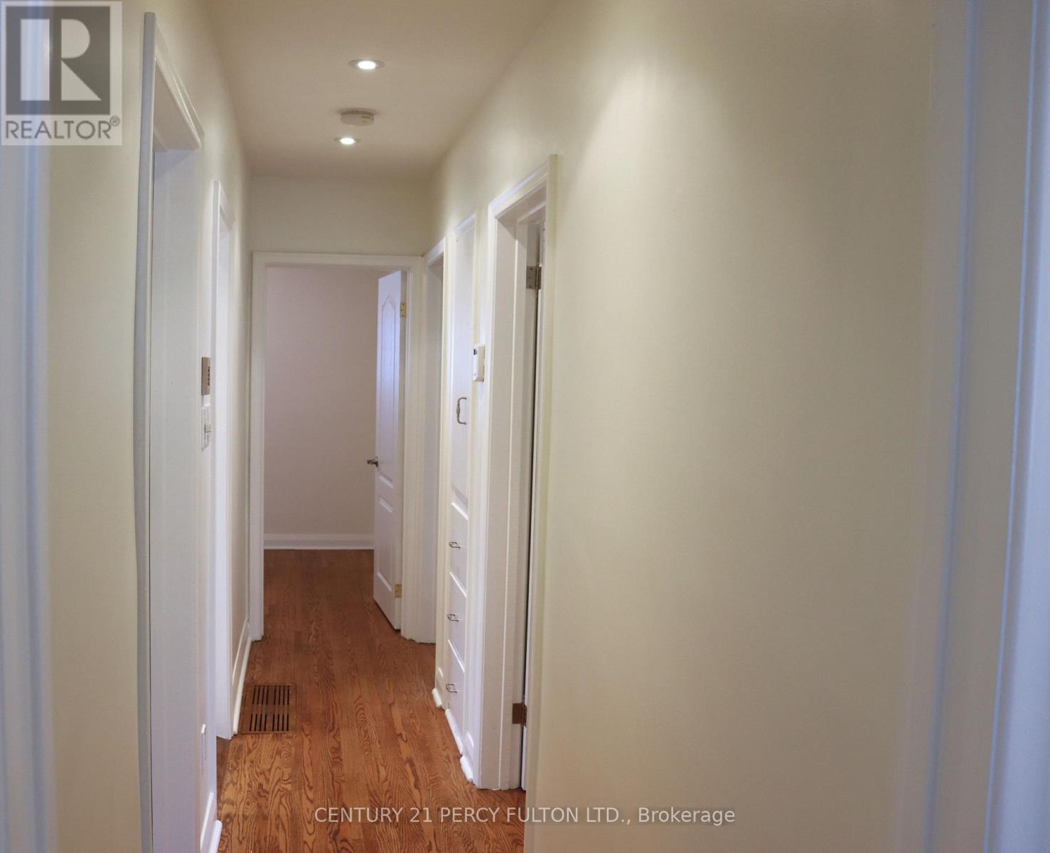 110 Gilroy Drive, Toronto, Ontario  M1P 2A1 - Photo 12 - E13241256