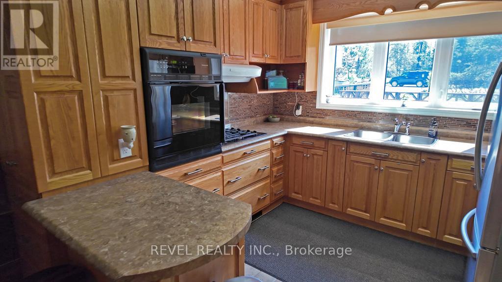 124 Sunset Bay Road, Iroquois Falls, Ontario  P0K 1G0 - Photo 13 - T13242184