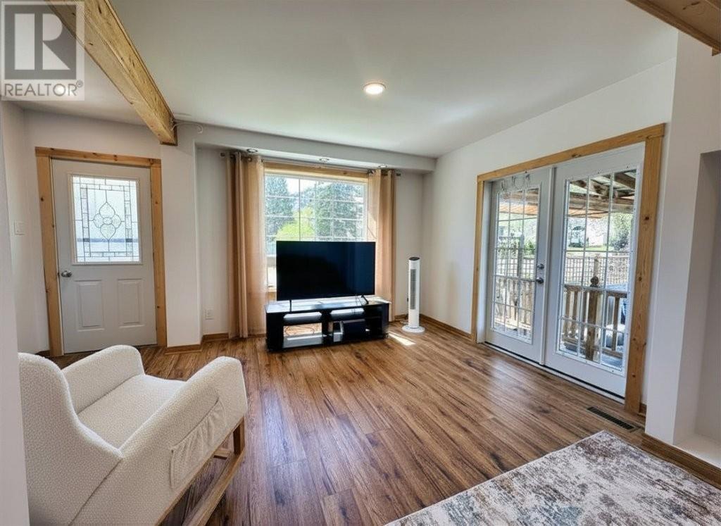 25 Timmins Street, Red Rock, Ontario  P0T 2P0 - Photo 3 - TB2601356