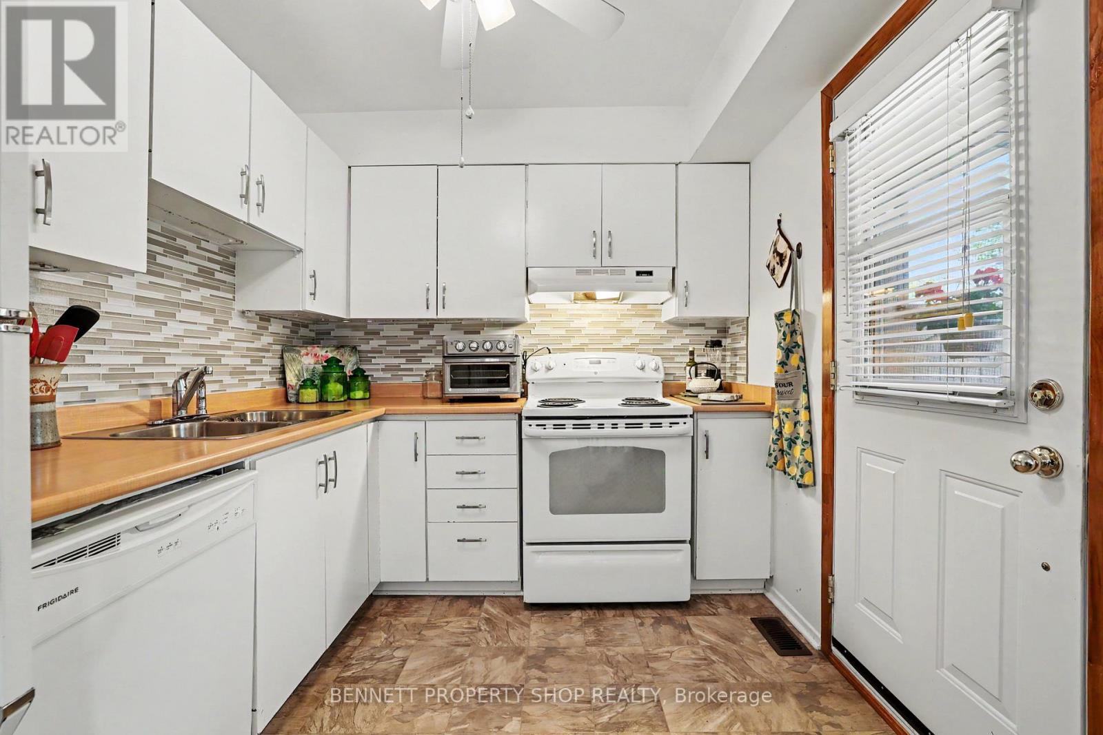 61 - 3205 Uplands Drive, Ottawa, Ontario  K1V 9T4 - Photo 6 - X13242296