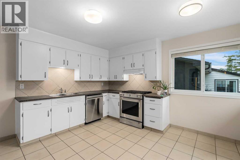 9211 Allison Drive Se, Calgary, Alberta  T2J 1B3 - Photo 11 - A2315955