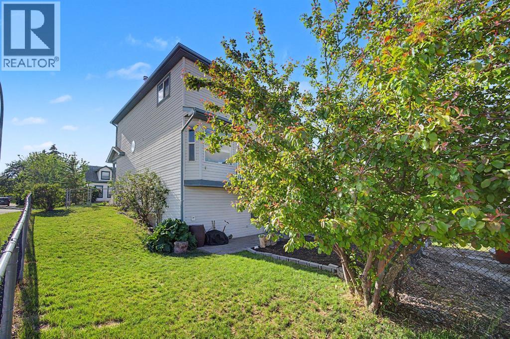 279 Hidden Hills Road Nw, Calgary, Alberta  T3A 5X9 - Photo 9 - A2316659