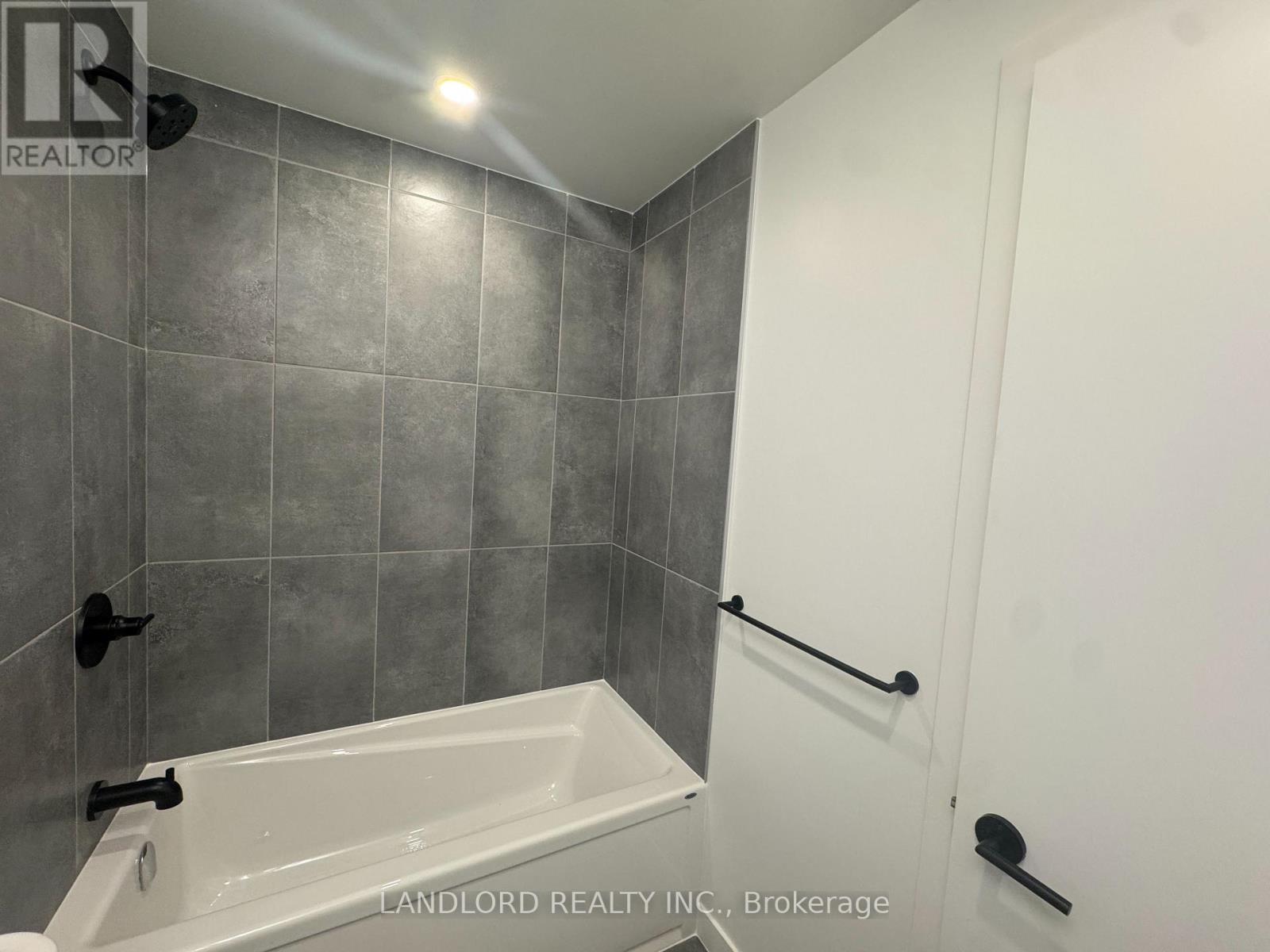 319 - 4878 Powers Common, Burlington, Ontario  L7M 2B4 - Photo 20 - W13241990