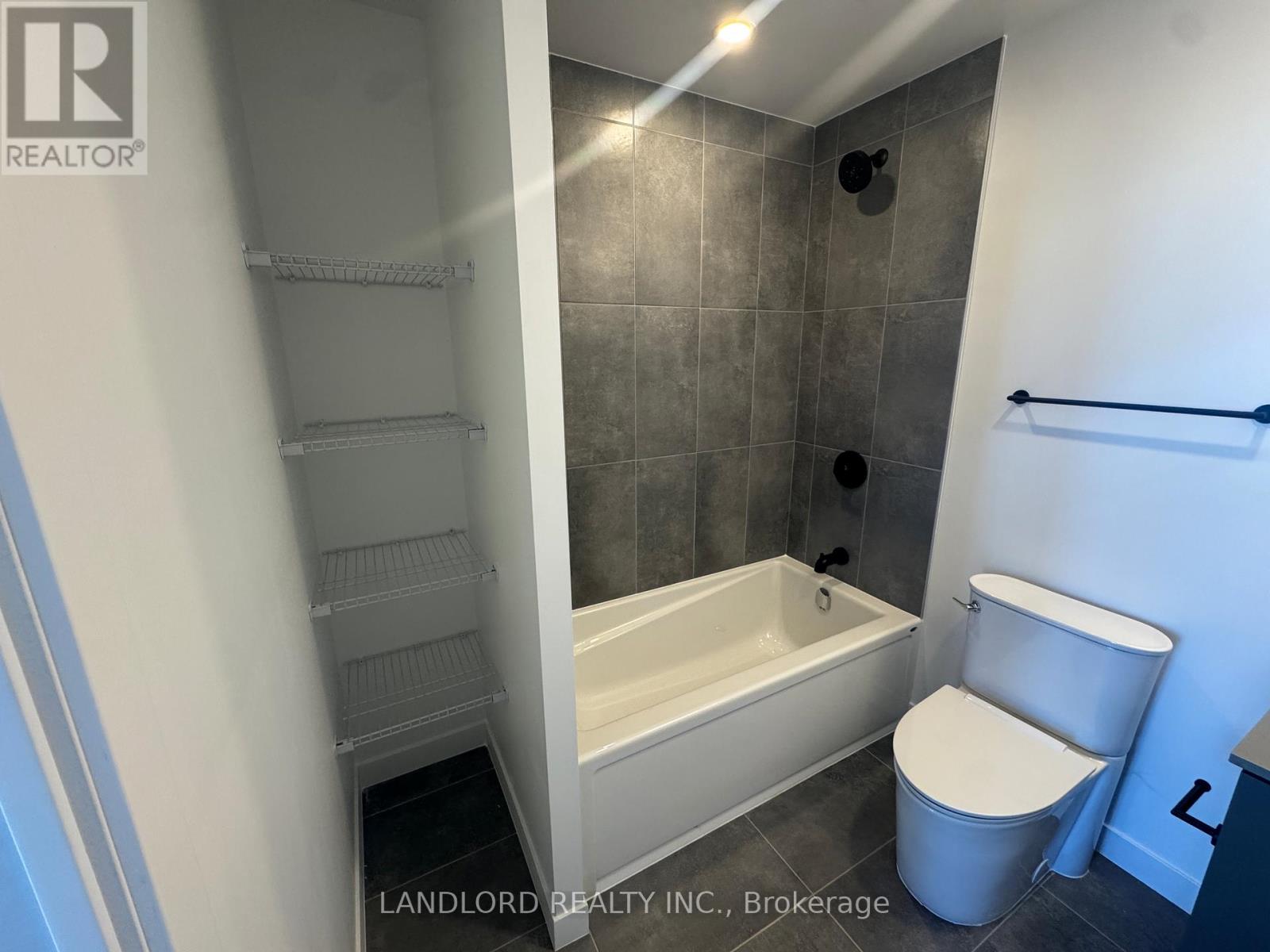 319 - 4878 Powers Common, Burlington, Ontario  L7M 2B4 - Photo 27 - W13241990