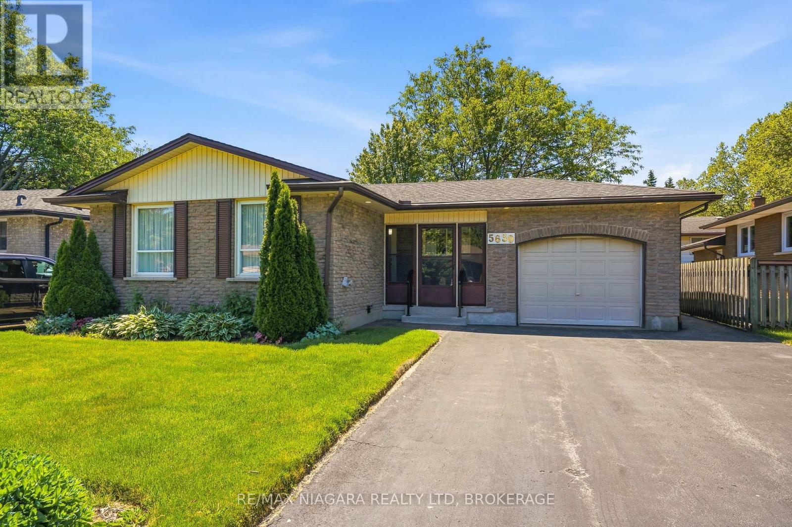 5630 Levine Street, Niagara Falls, Ontario  L2J 3M7 - Photo 2 - X13242360