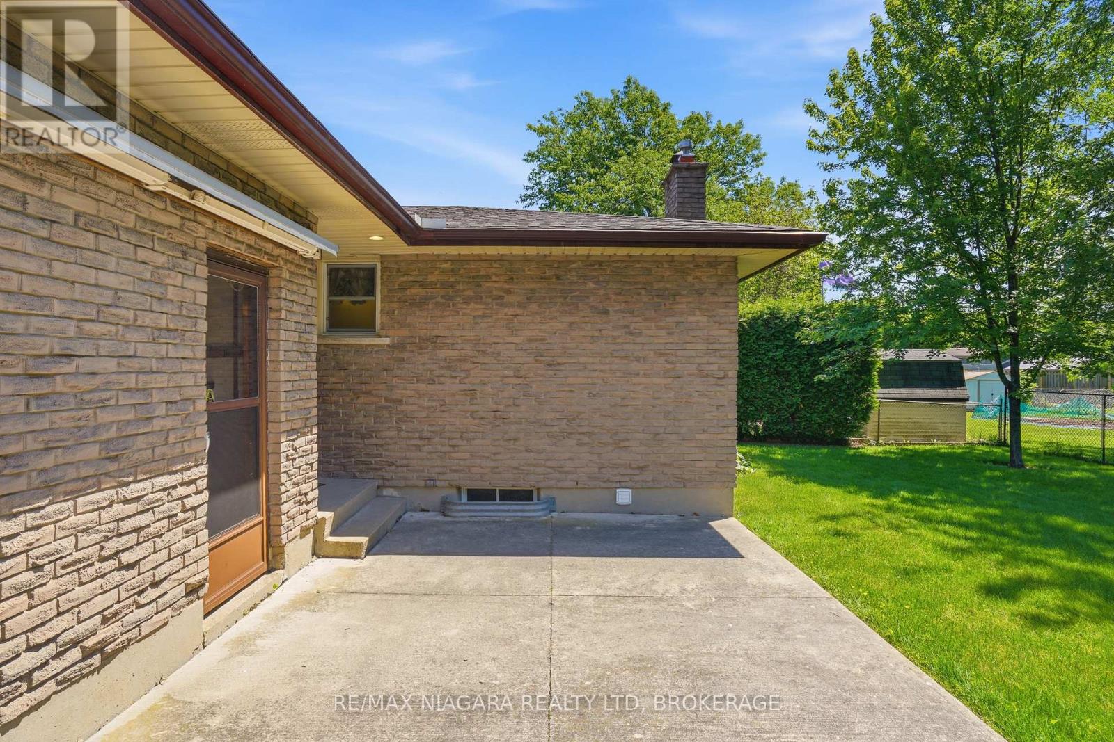 5630 Levine Street, Niagara Falls, Ontario  L2J 3M7 - Photo 9 - X13242360