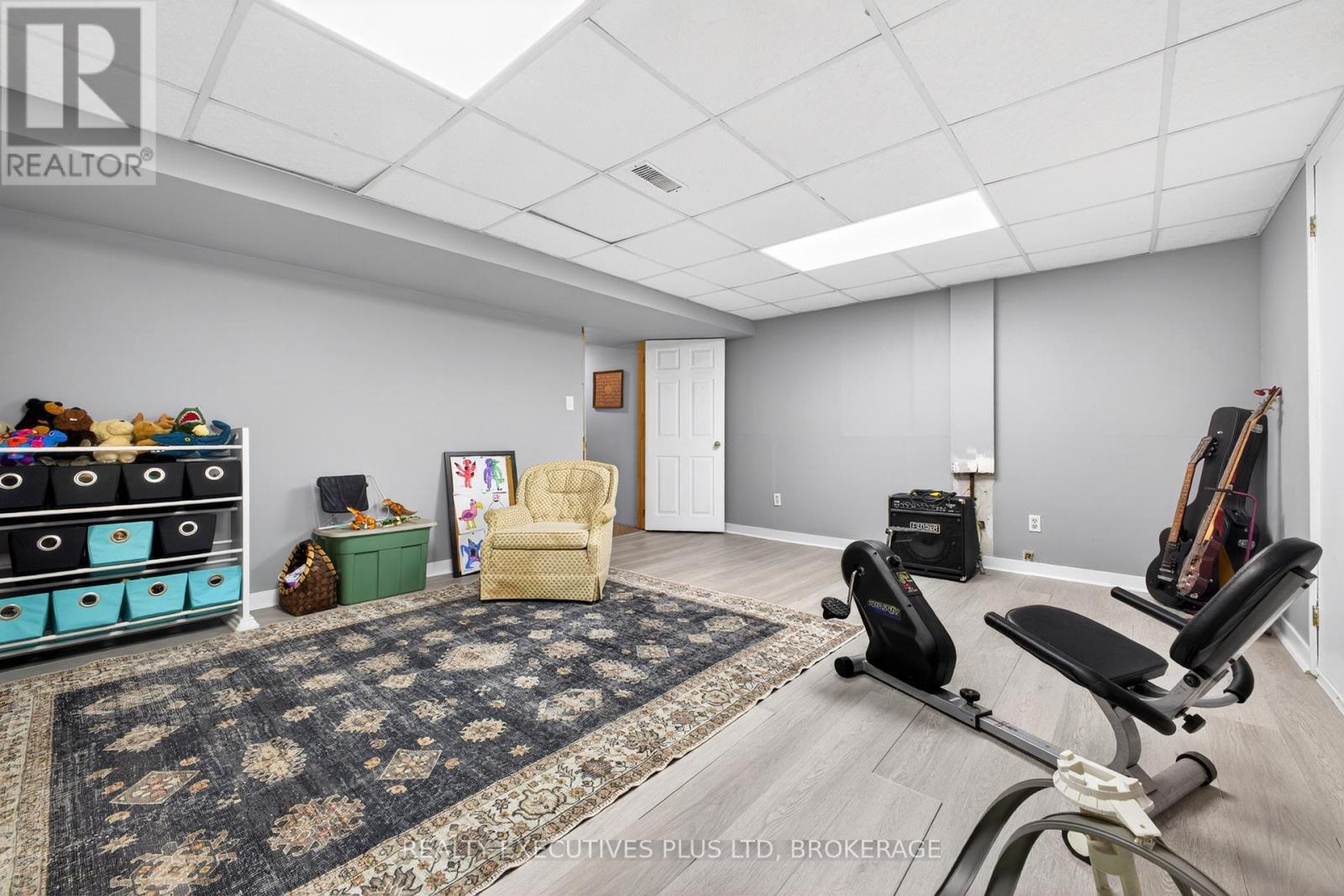 8462 Regan Drive, Niagara Falls, Ontario  L2G 7P7 - Photo 33 - X13242468