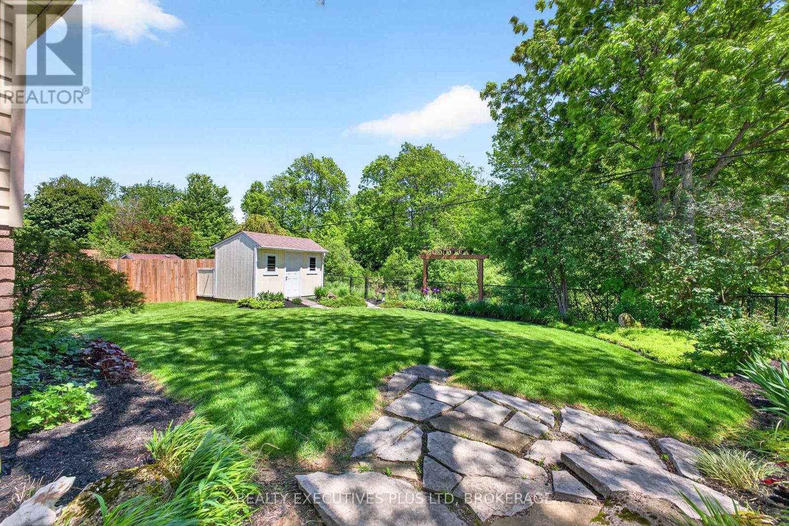 8462 Regan Drive, Niagara Falls, Ontario  L2G 7P7 - Photo 43 - X13242468