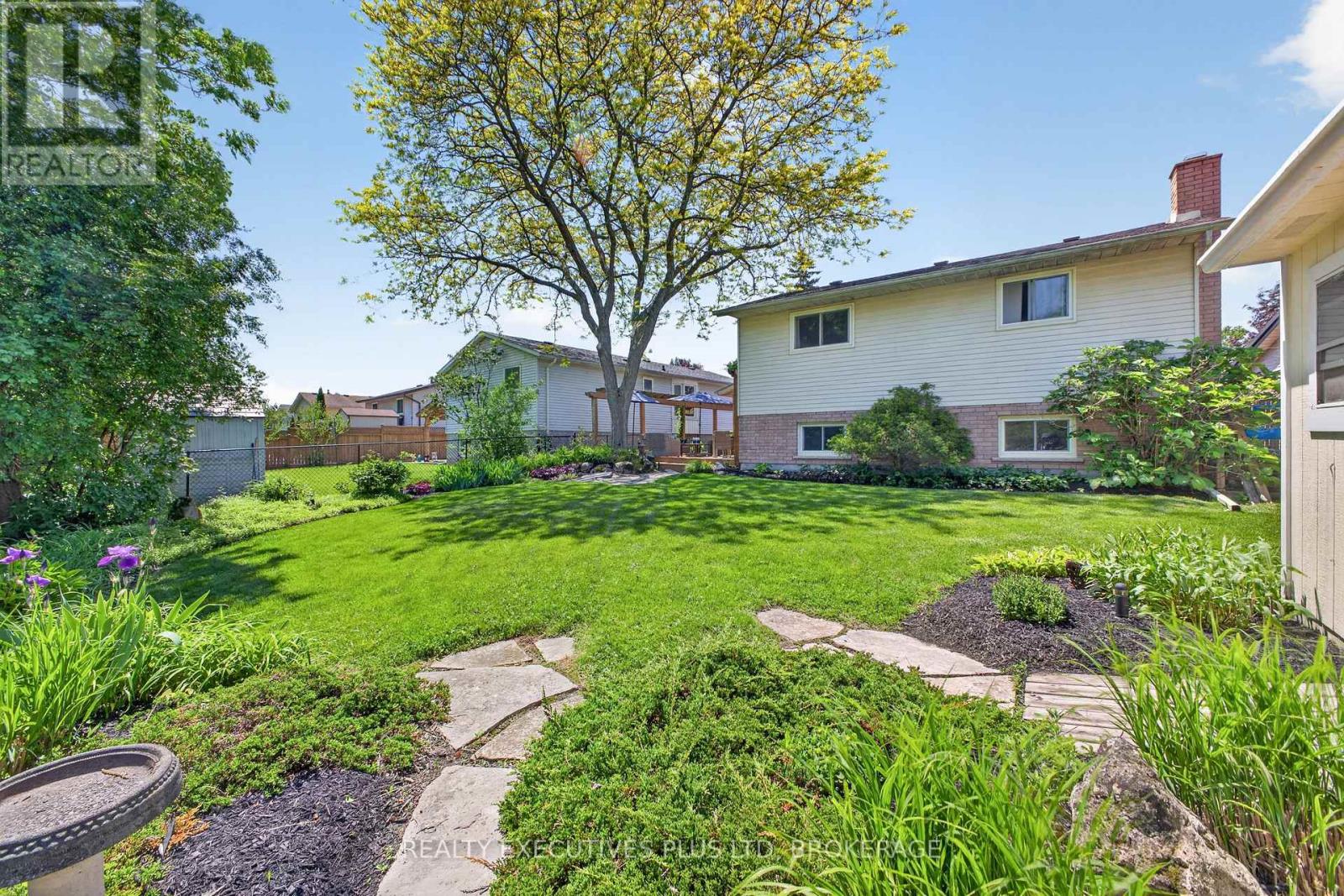 8462 Regan Drive, Niagara Falls, Ontario  L2G 7P7 - Photo 44 - X13242468
