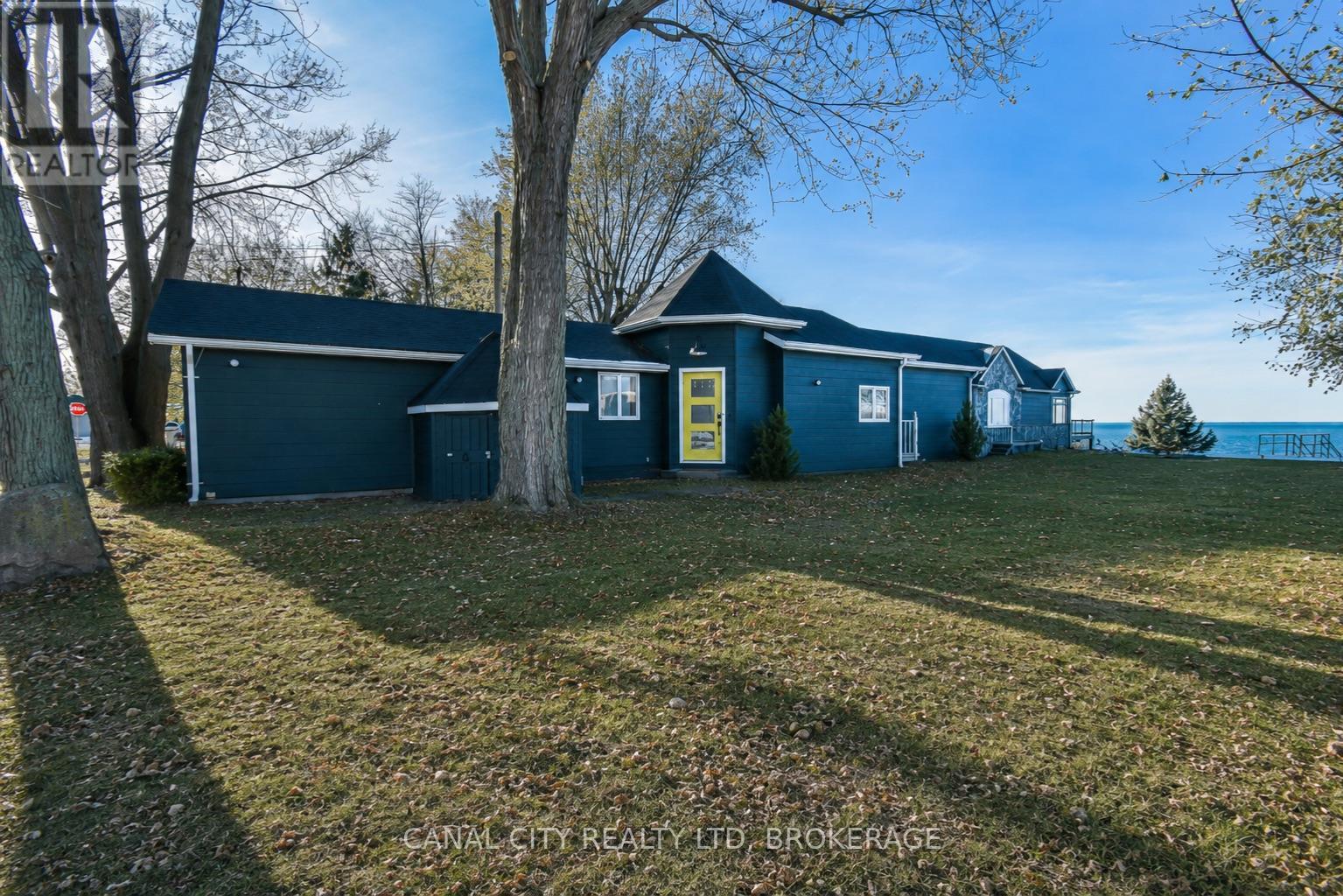 6 COLTON AVENUE, St. Catharines, Ontario