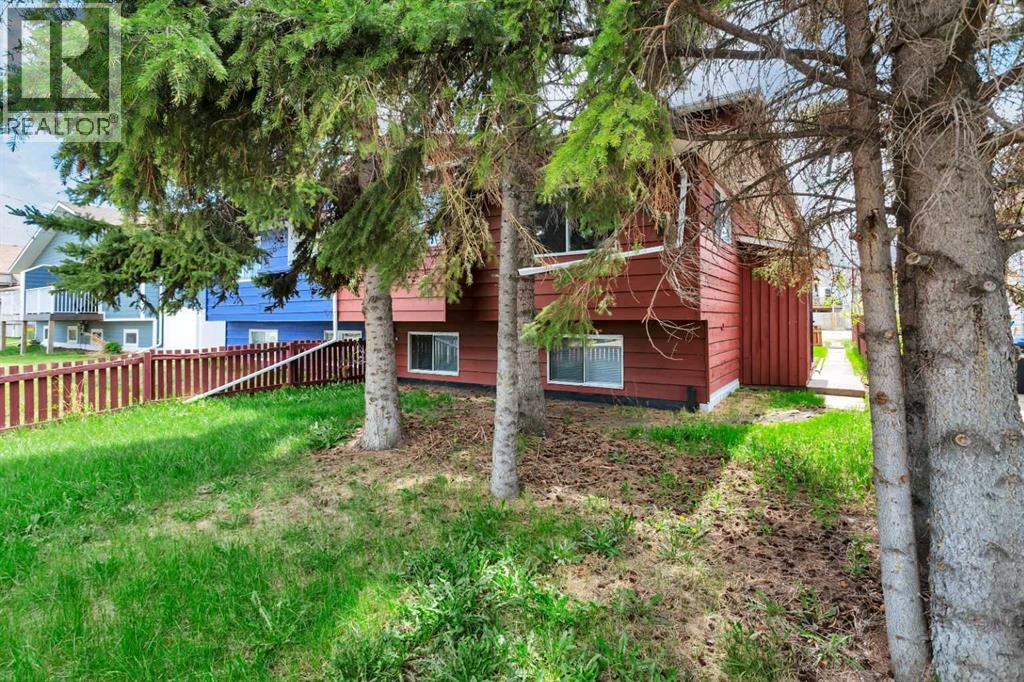4417a 47a Avenue, Sylvan Lake, Alberta T4S 1N4 - Photo 2 - A2314651