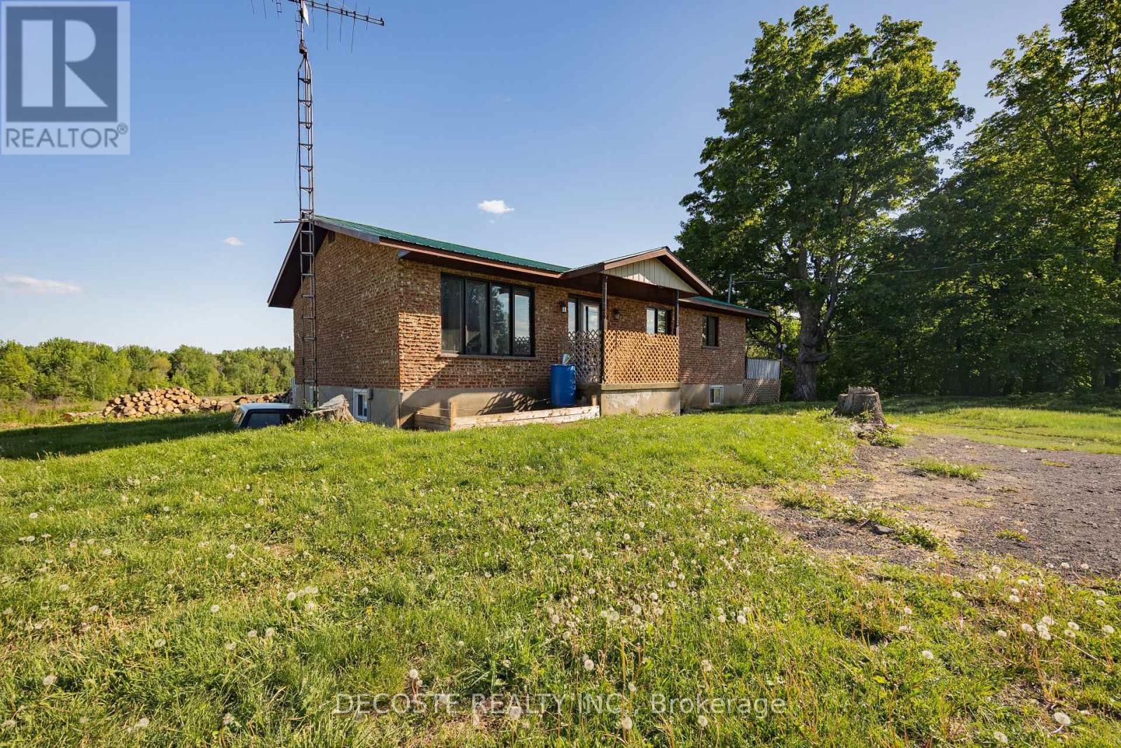 19914 Kenyon Concession 6 Road, North Glengarry, Ontario  K0C 1A0 - Photo 1 - X13242226